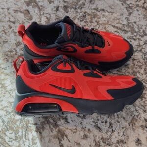 Nike Air Max 200 "Habanero Black